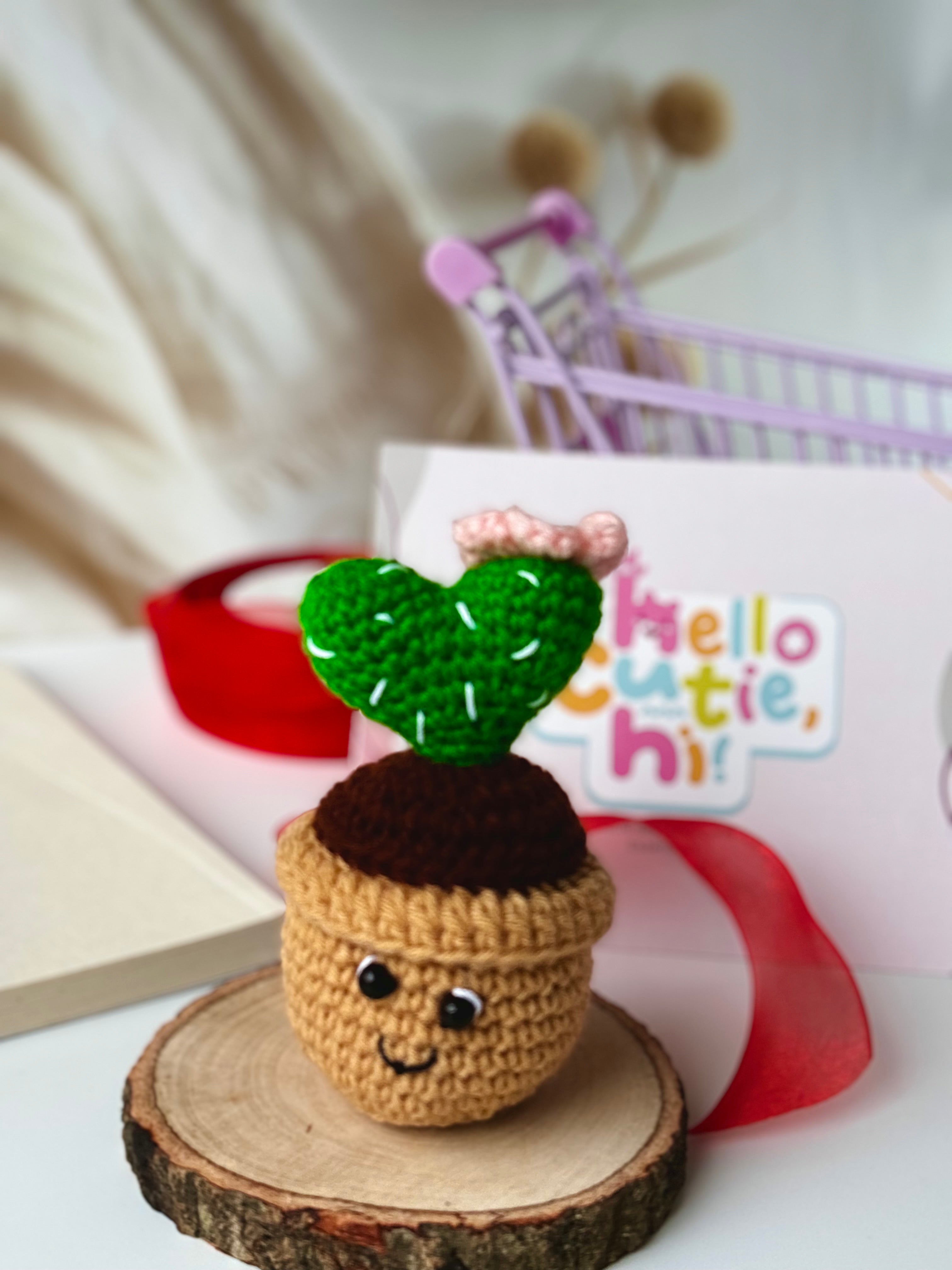 Crochet Cactus Heart Pot
